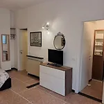 Sportrek شقة *